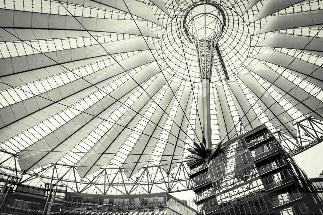 20110228-Berlin-Sony-Center-©-Gerald-Langer-22-CRW_7859