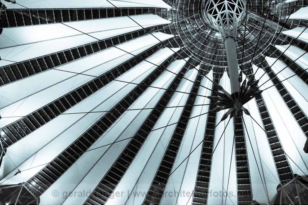 20110301-Berlin-Sony-Center-©-Gerald-Langer-34-IMG_0232