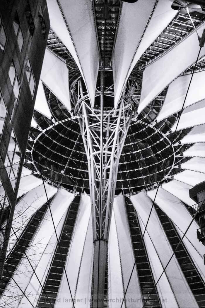20110301-Berlin-Sony-Center-©-Gerald-Langer-57-IMG_0257